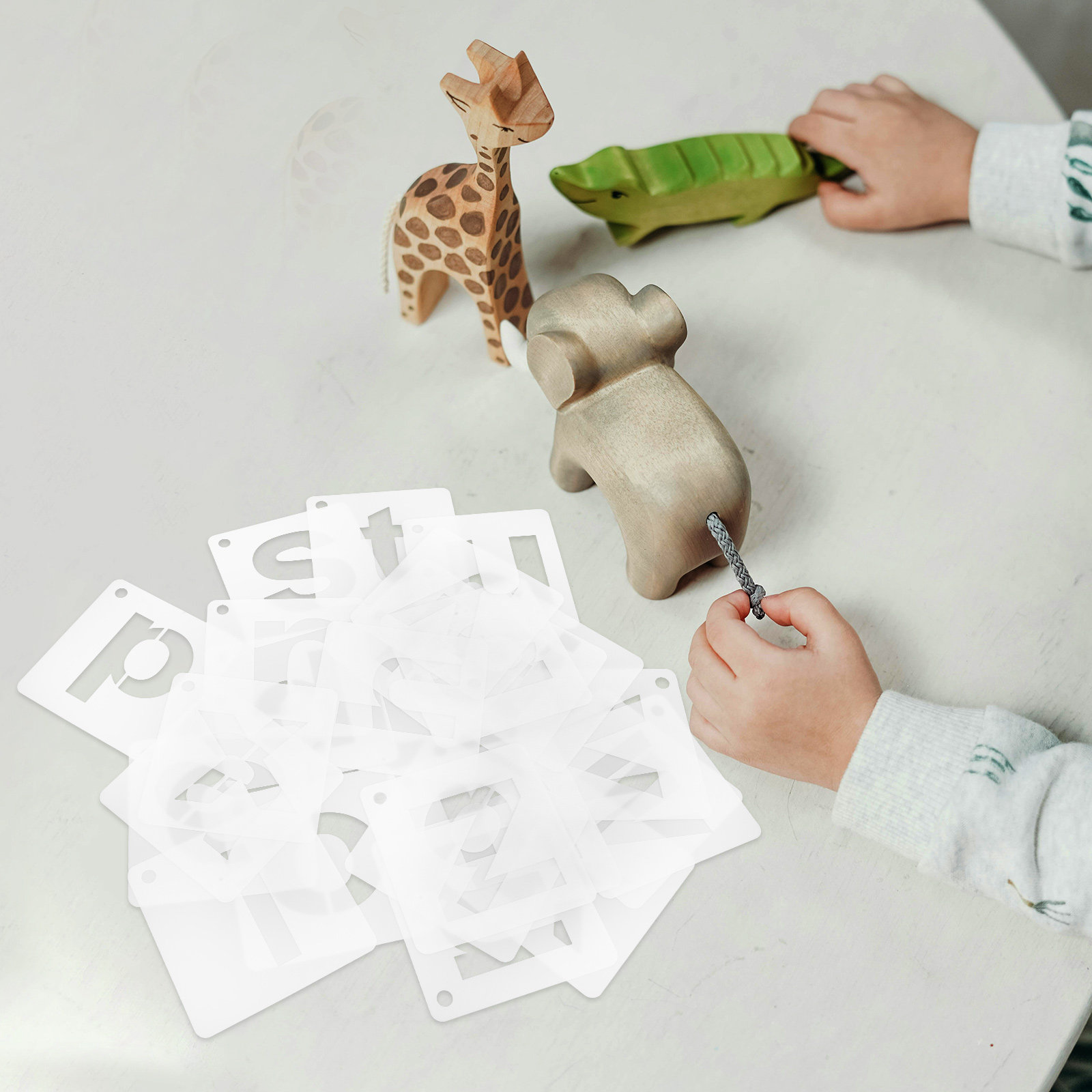 1 Set di Stencil Alfabetici Ri - Art Craft Journal recensione e prezzo